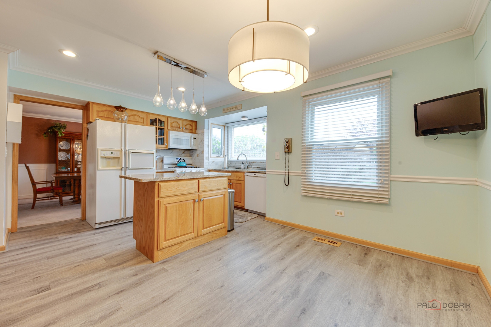 609 Thames Drive, Schaumburg, IL 60193