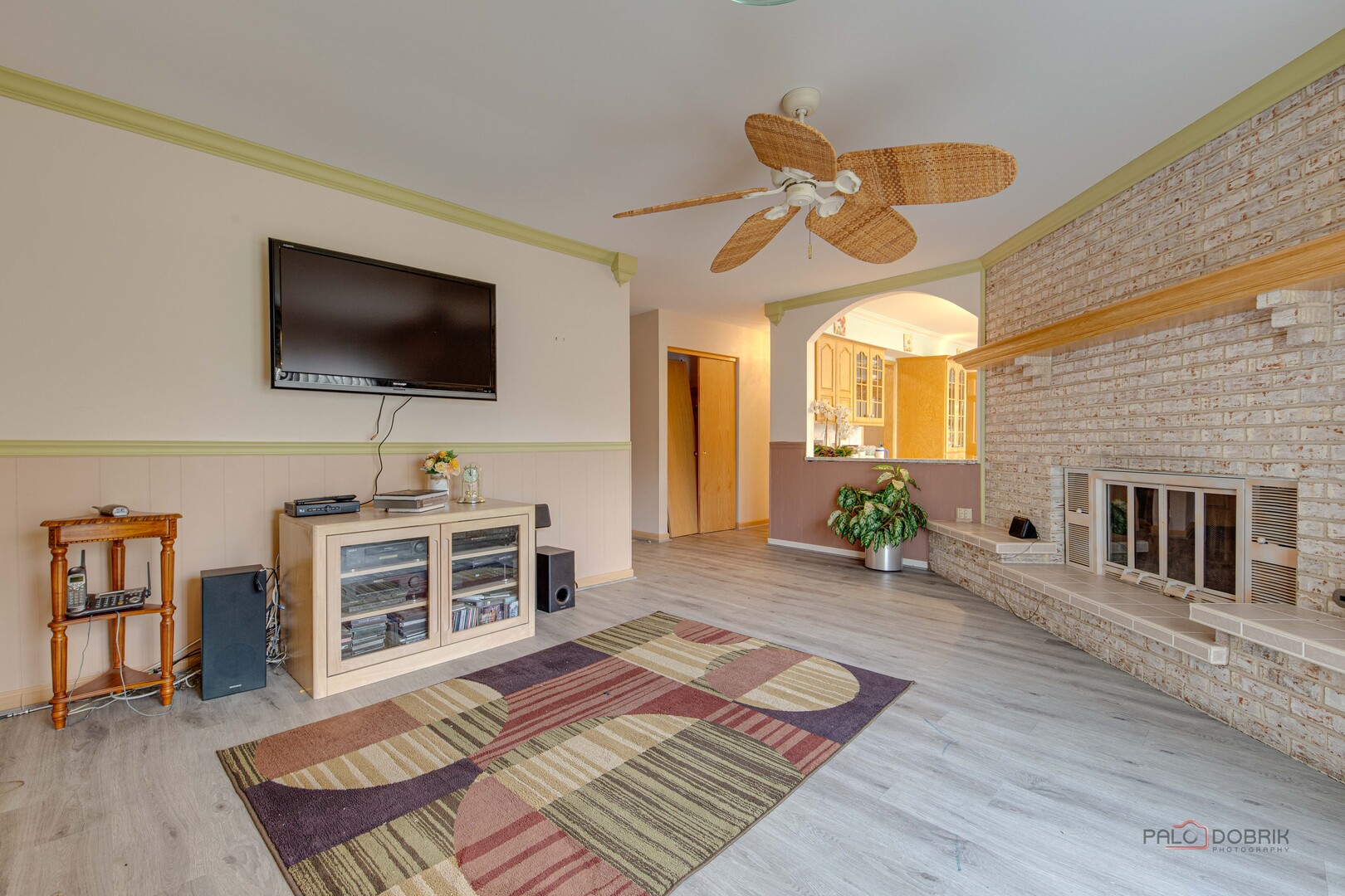 609 Thames Drive, Schaumburg, IL 60193