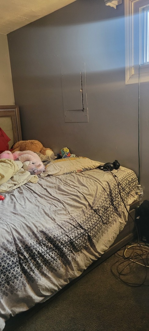 1913 S 14th Avenue, Broadview, IL 60155