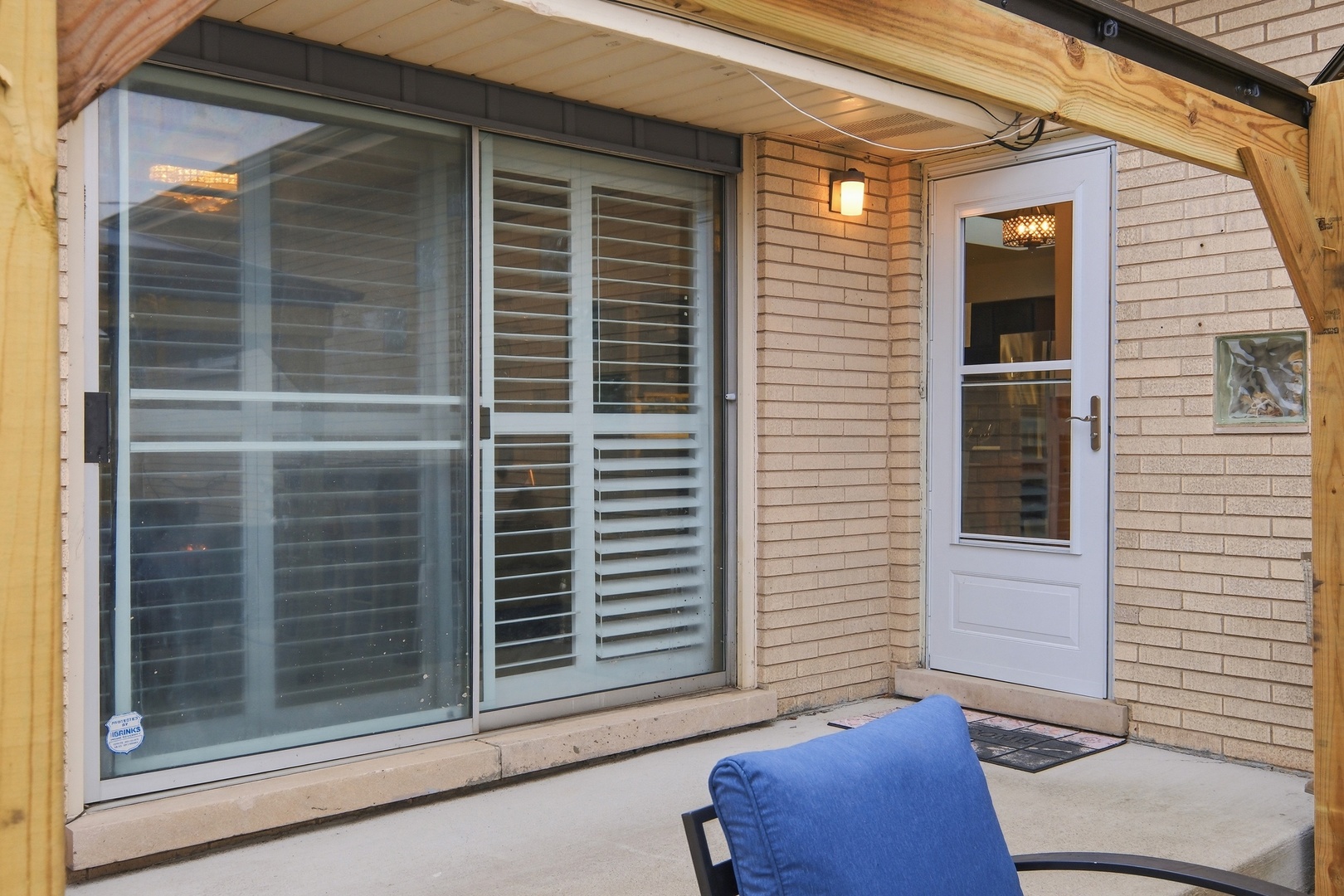 9728 S Tripp Avenue, Oak Lawn, IL 60453