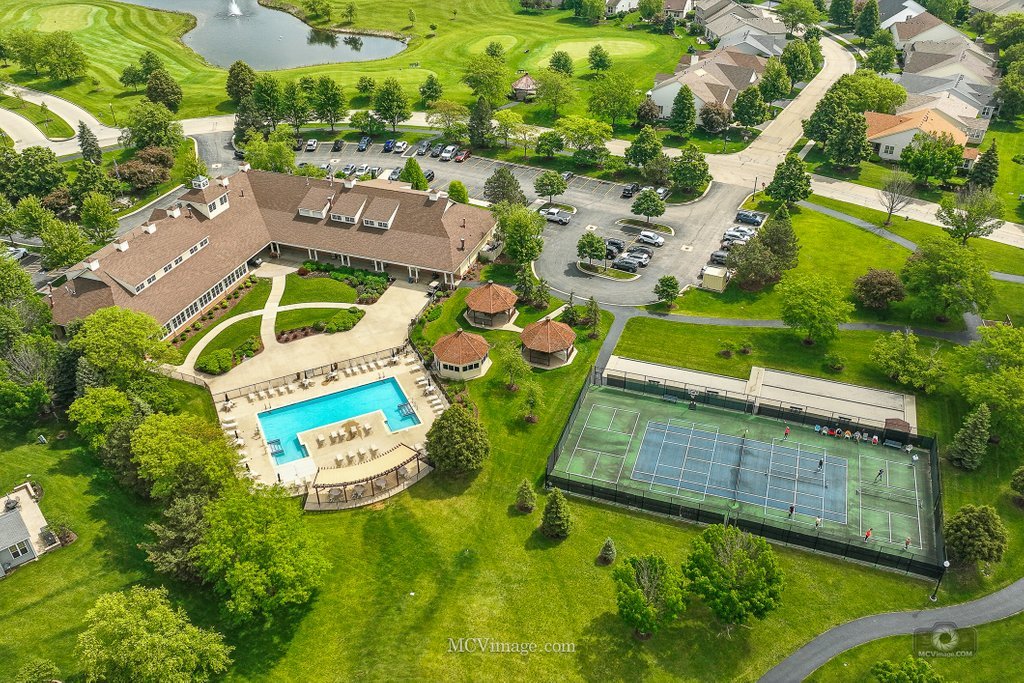 21450 Lake St Clair Drive, Crest Hill, IL 60403