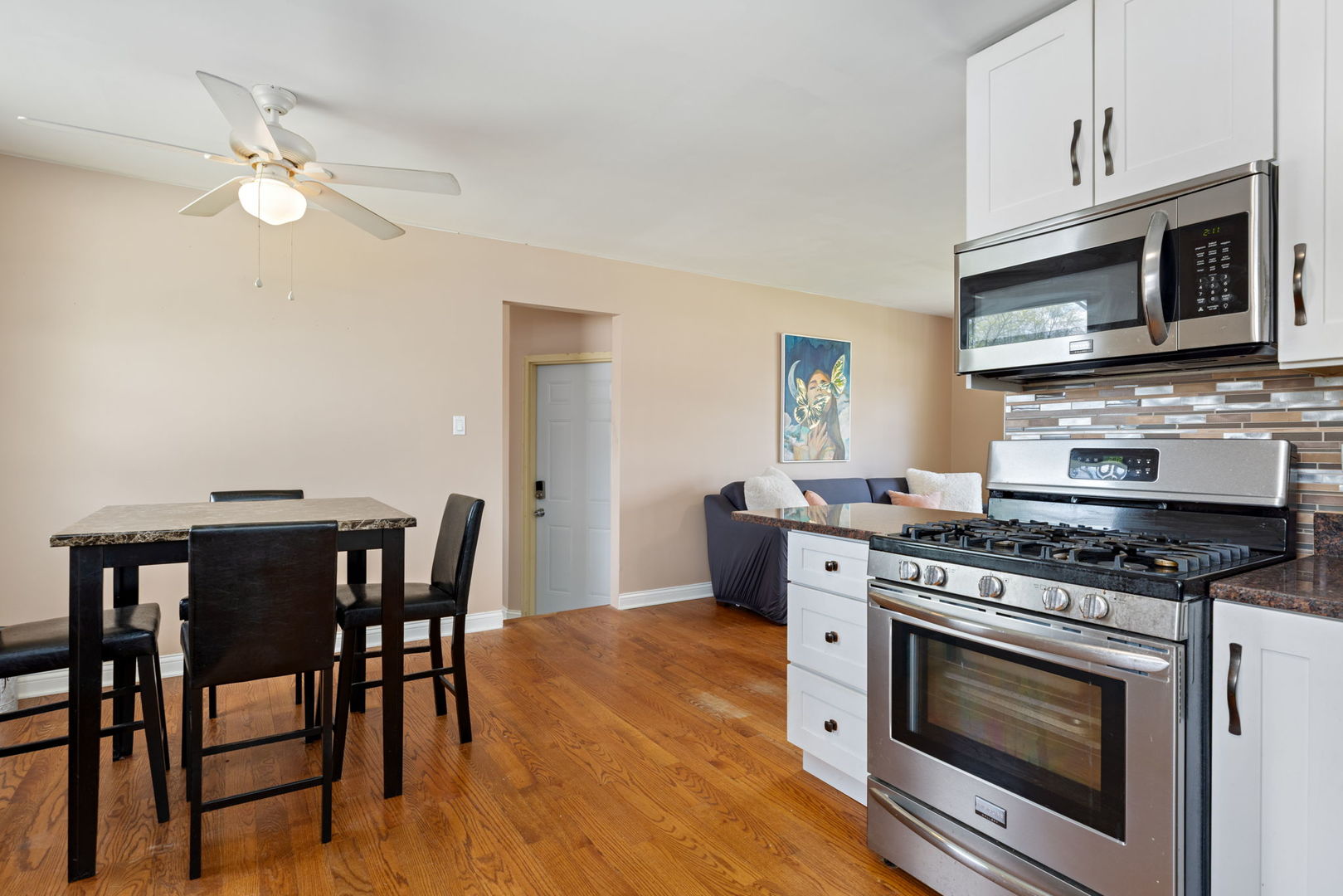 575 Aztec Drive, Carol Stream, IL 60188