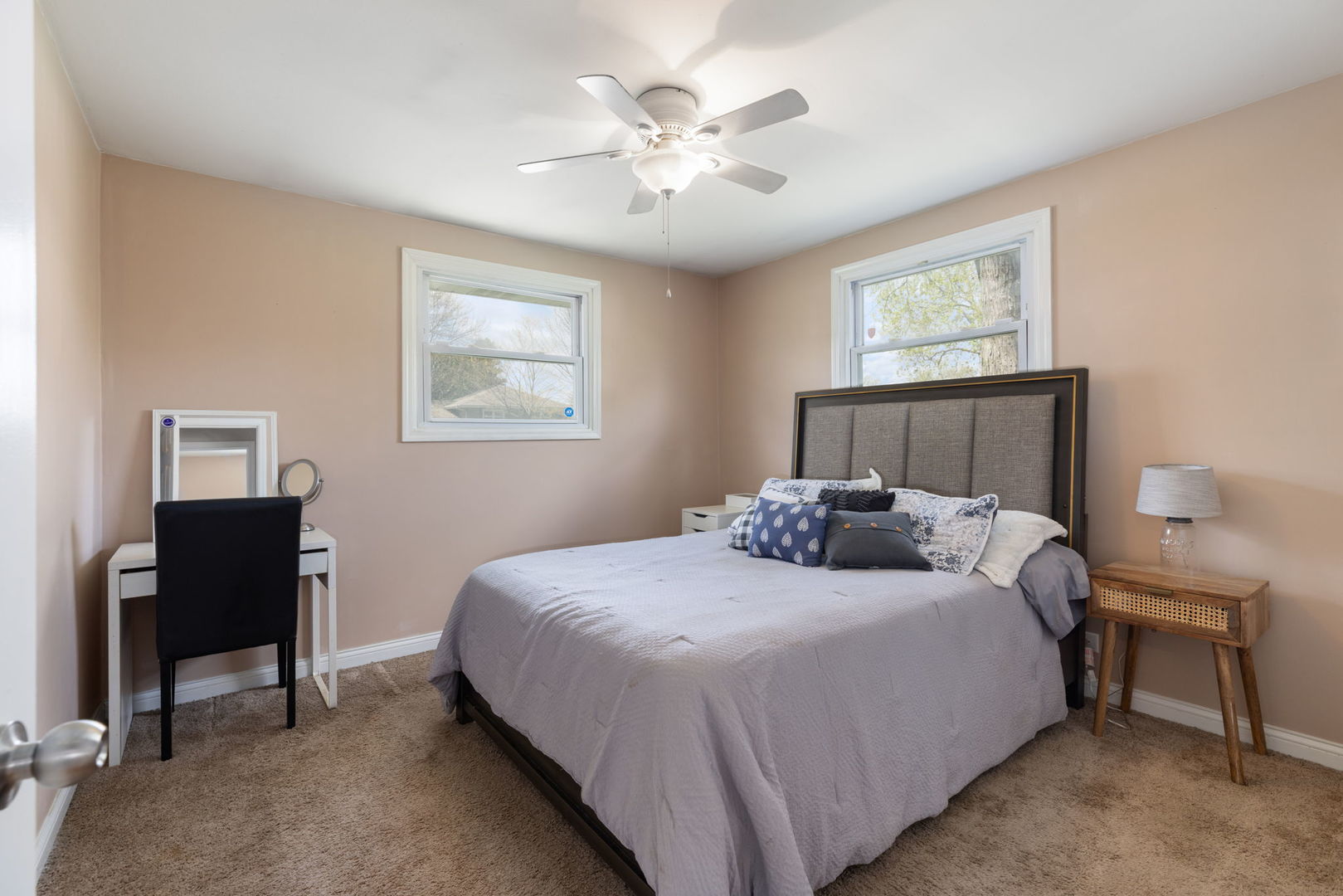 575 Aztec Drive, Carol Stream, IL 60188