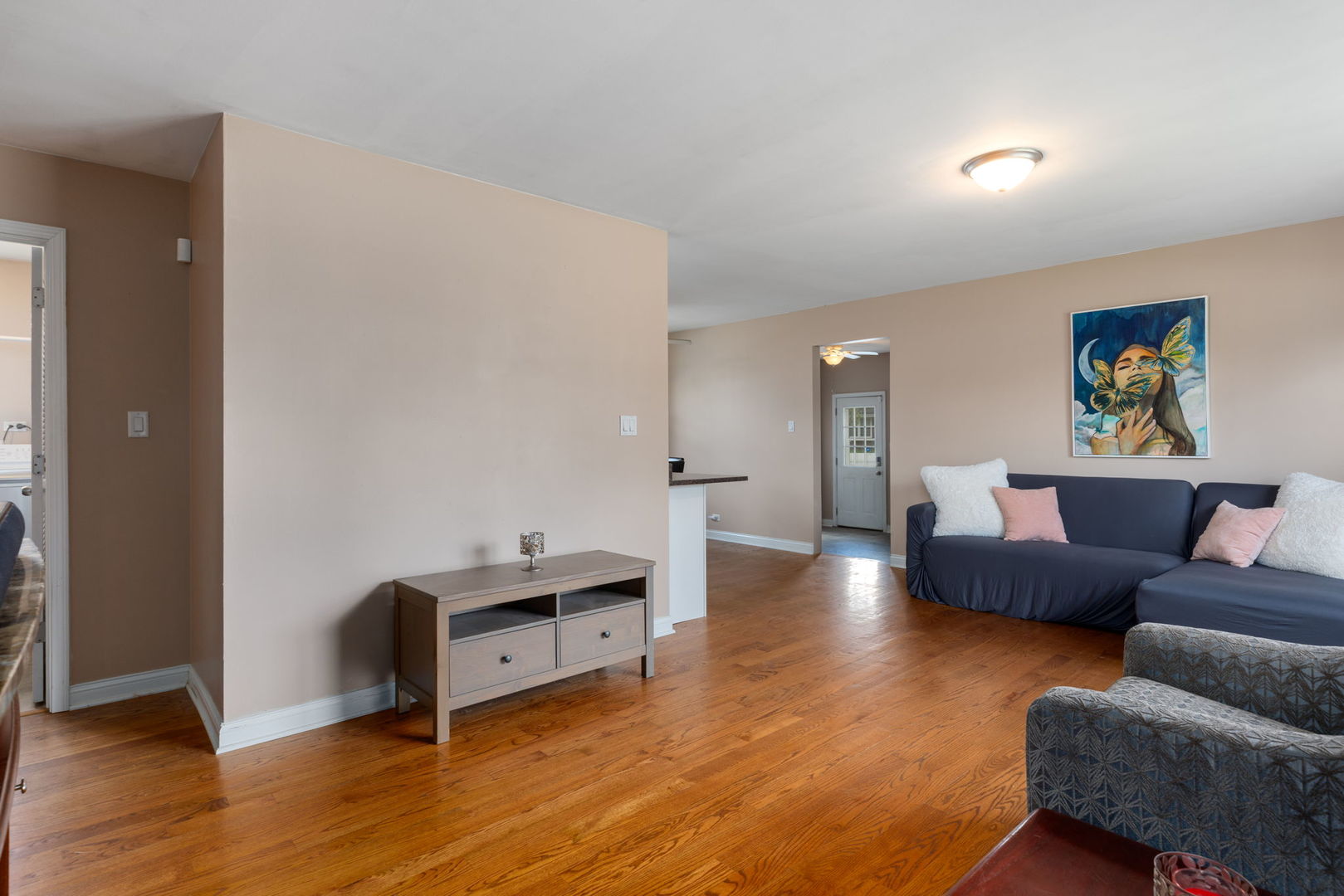 575 Aztec Drive, Carol Stream, IL 60188