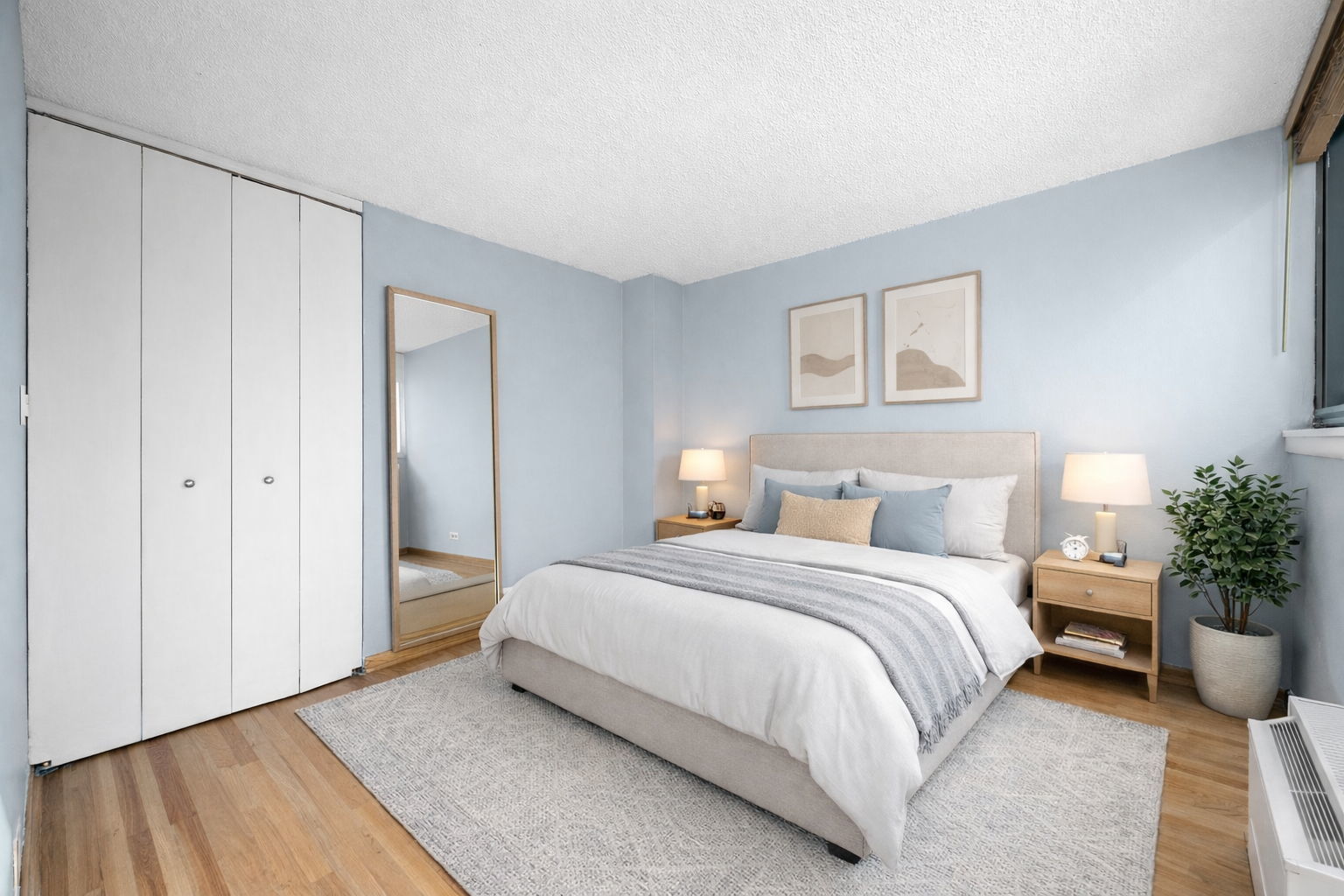 30 E Division Street #14C, Chicago, IL 60610