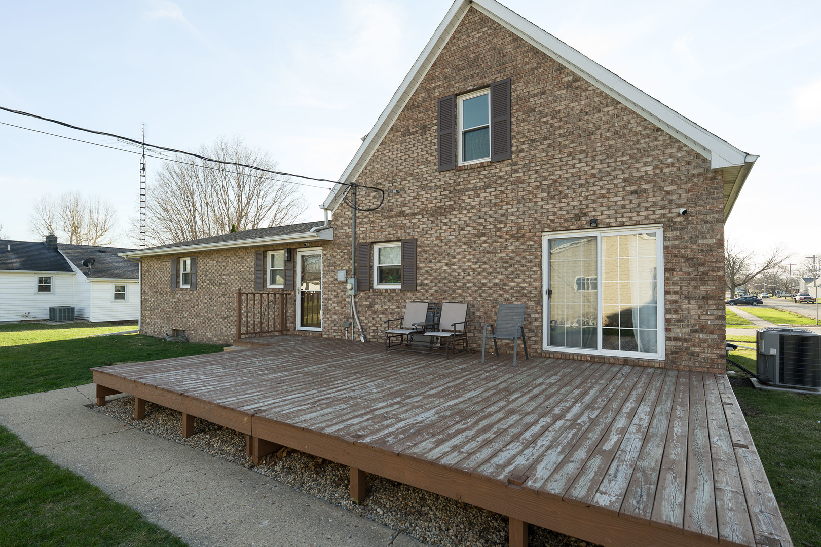 201 S Brush Avenue, Ladd, IL 61329
