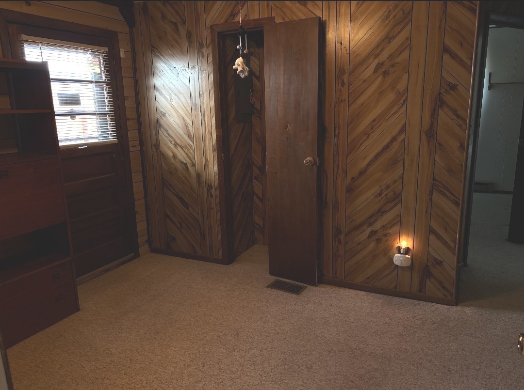 17053 Lorenz Avenue, Lansing, IL 60438