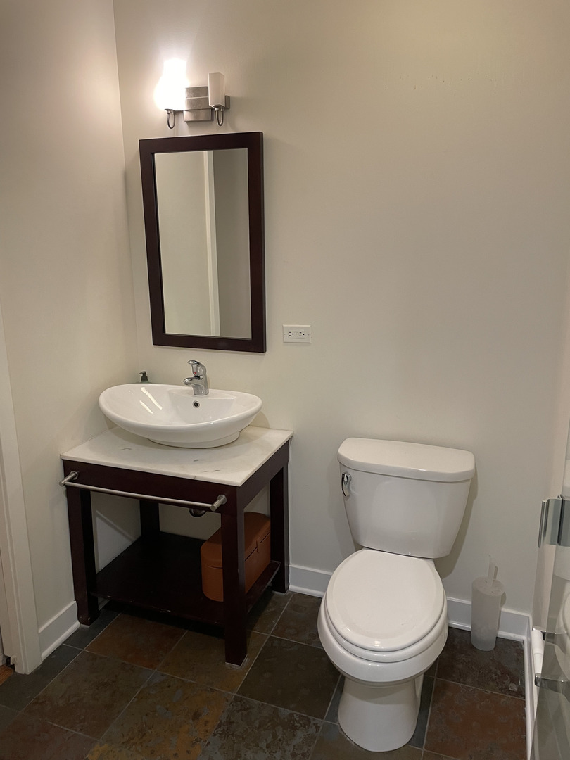 650 W Wayman Street #407C, Chicago, IL 60661