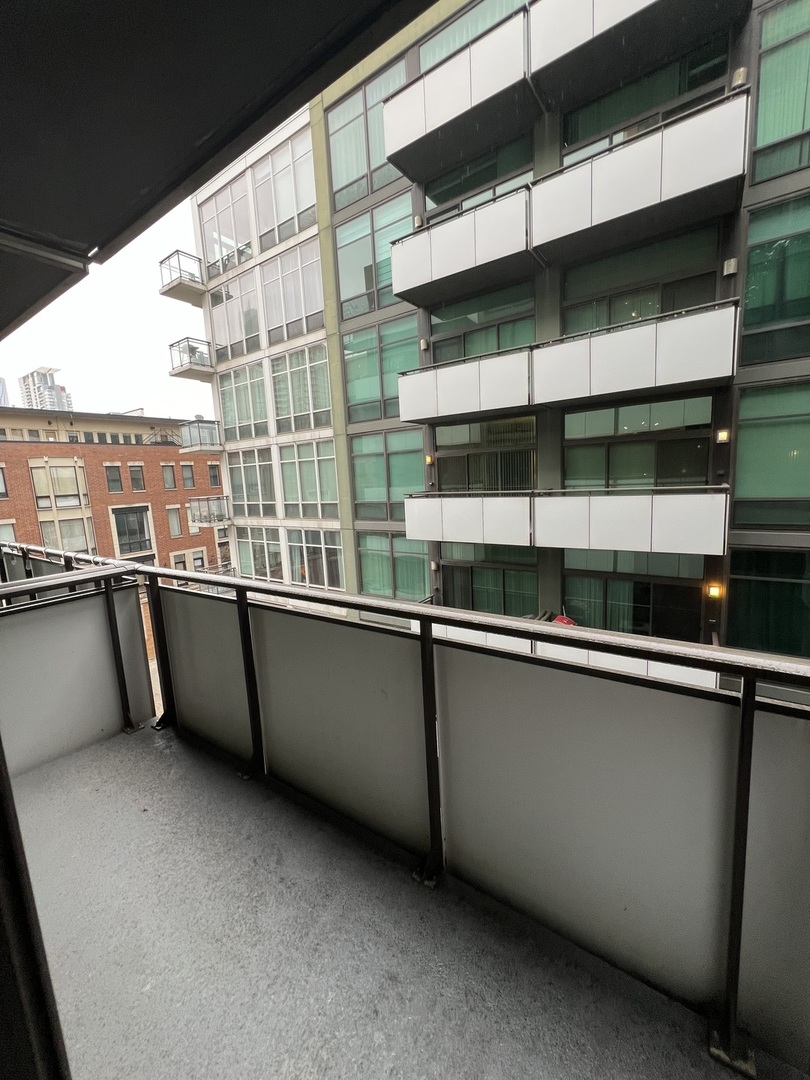 650 W Wayman Street #407C, Chicago, IL 60661