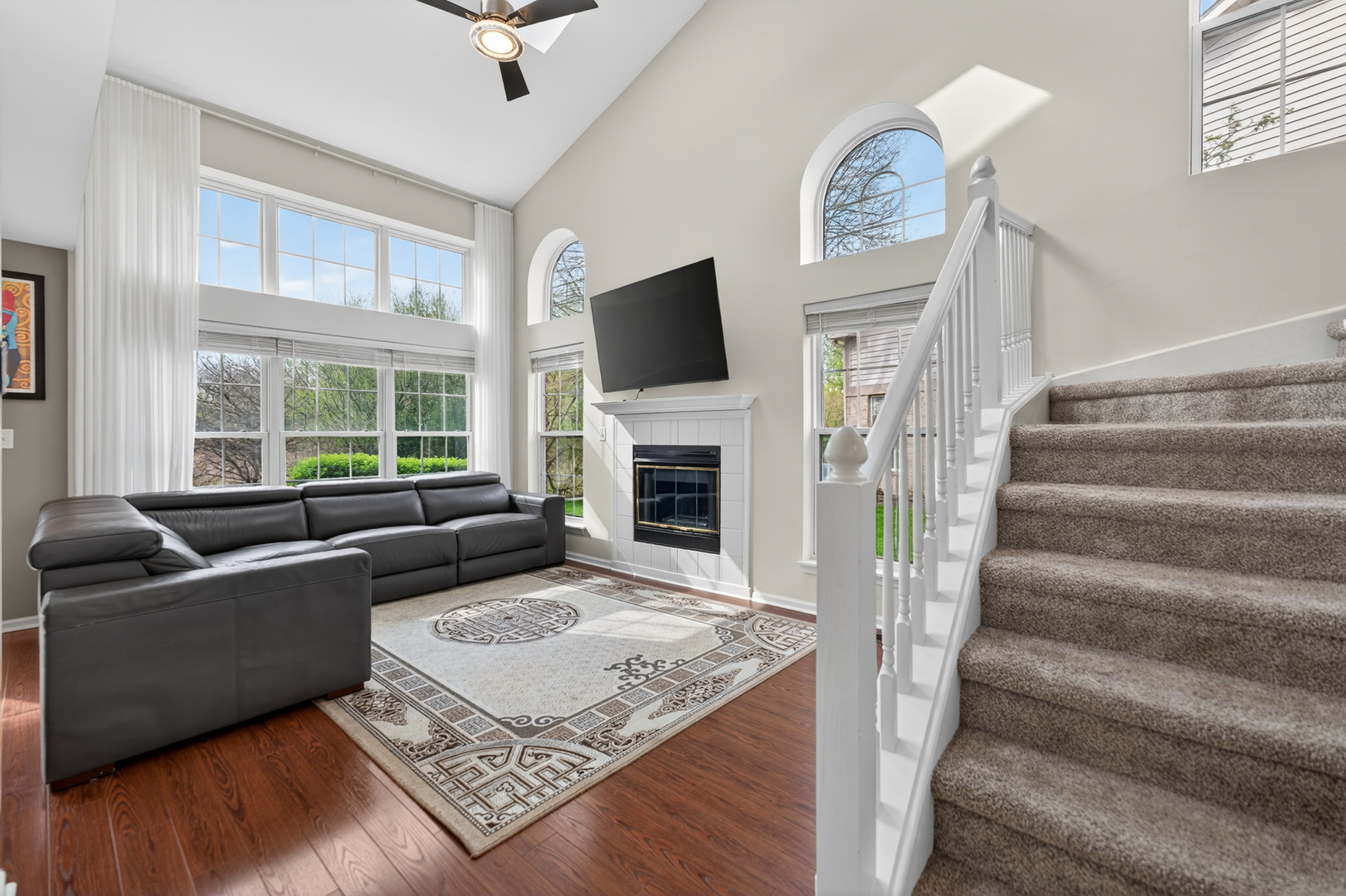 1760 Nature Court, Schaumburg, IL 60193