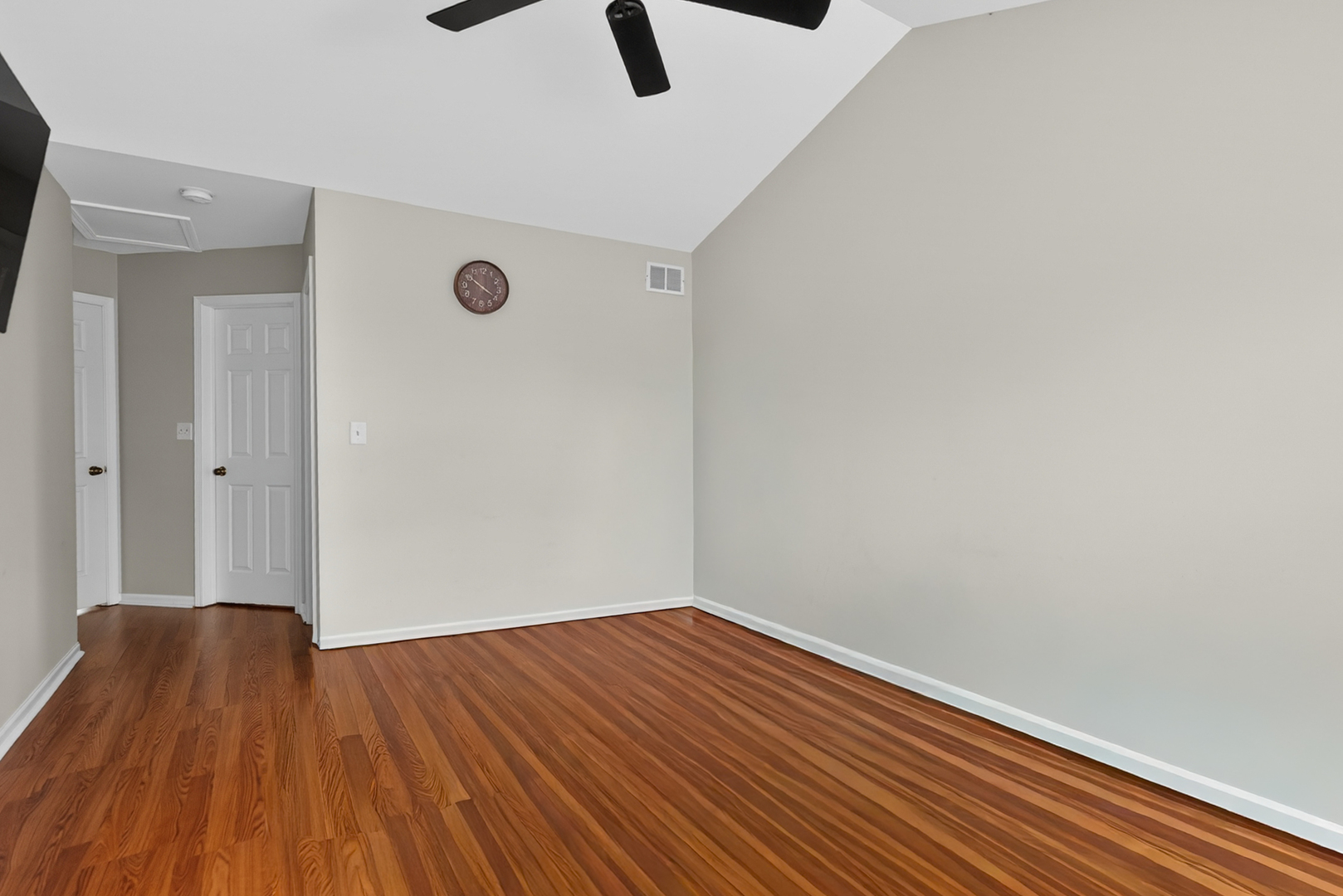 1760 Nature Court, Schaumburg, IL 60193