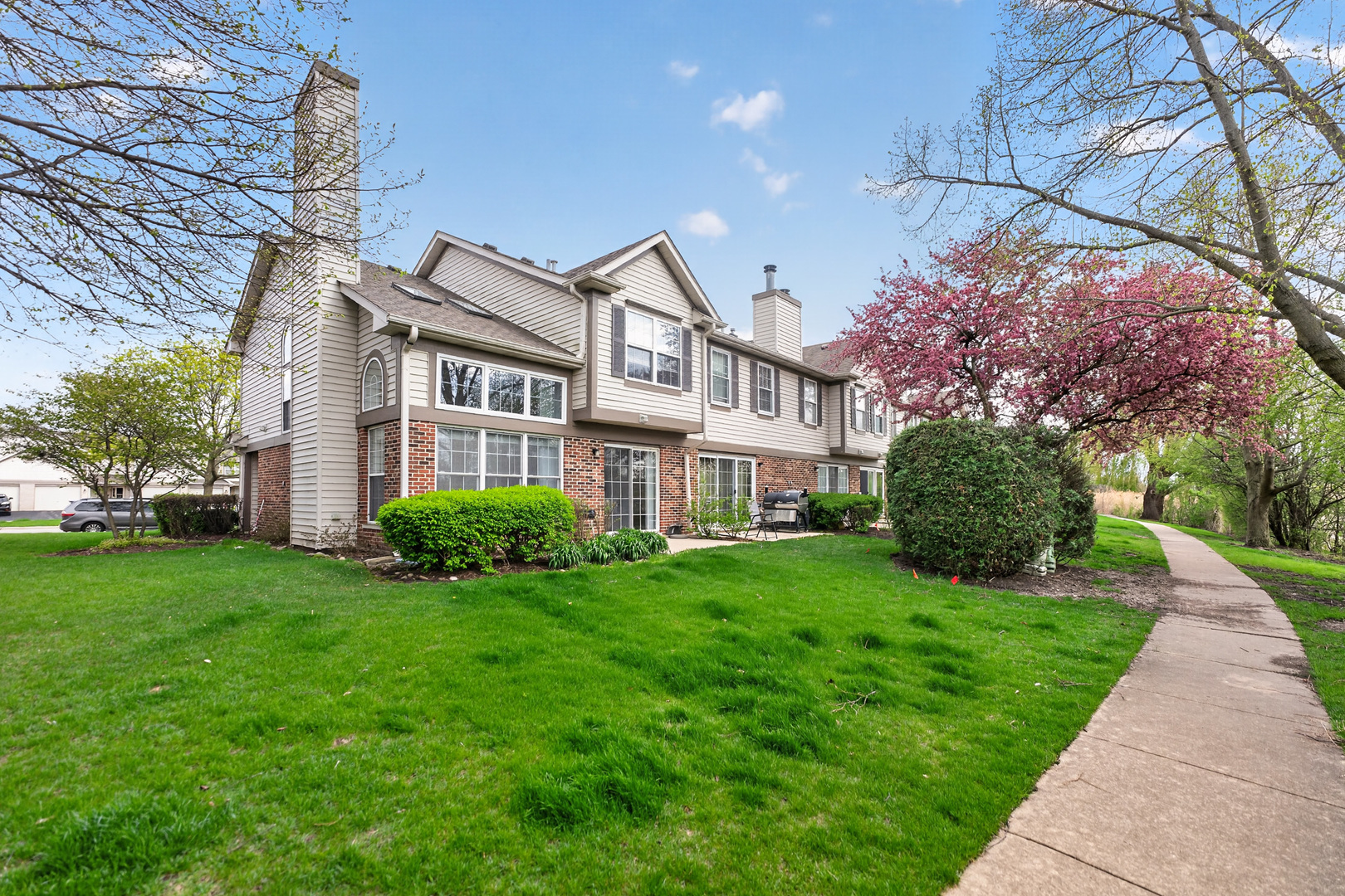 1760 Nature Court, Schaumburg, IL 60193
