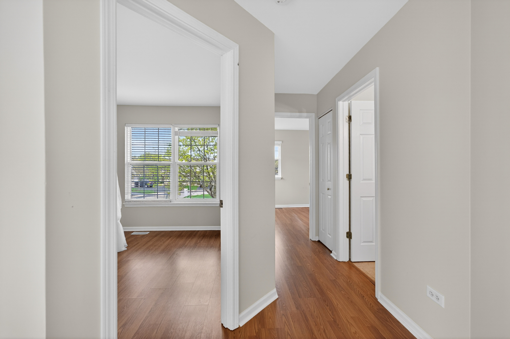 1760 Nature Court, Schaumburg, IL 60193