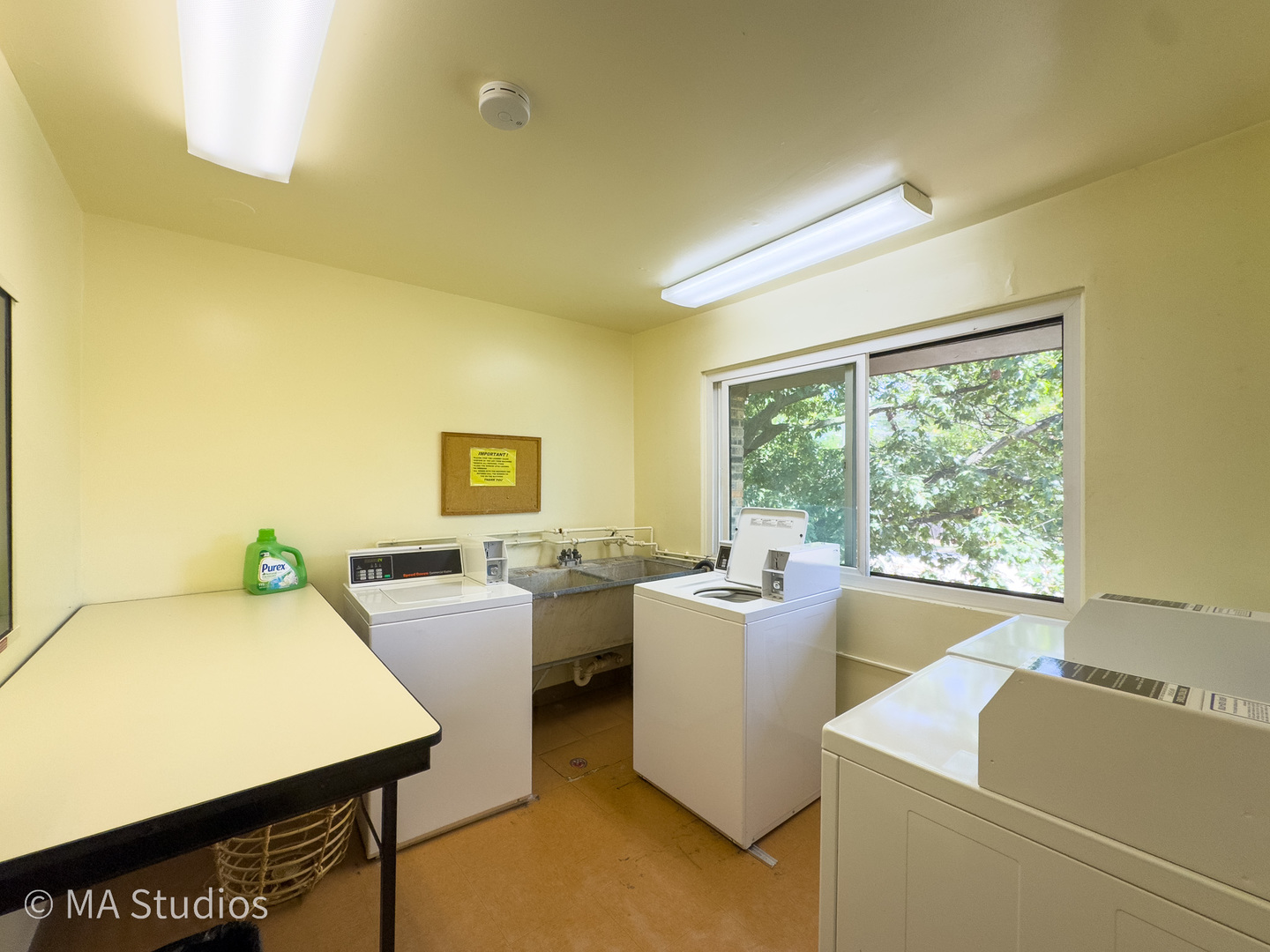 2632 N Windsor Drive #104, Arlington Heights, IL 60004