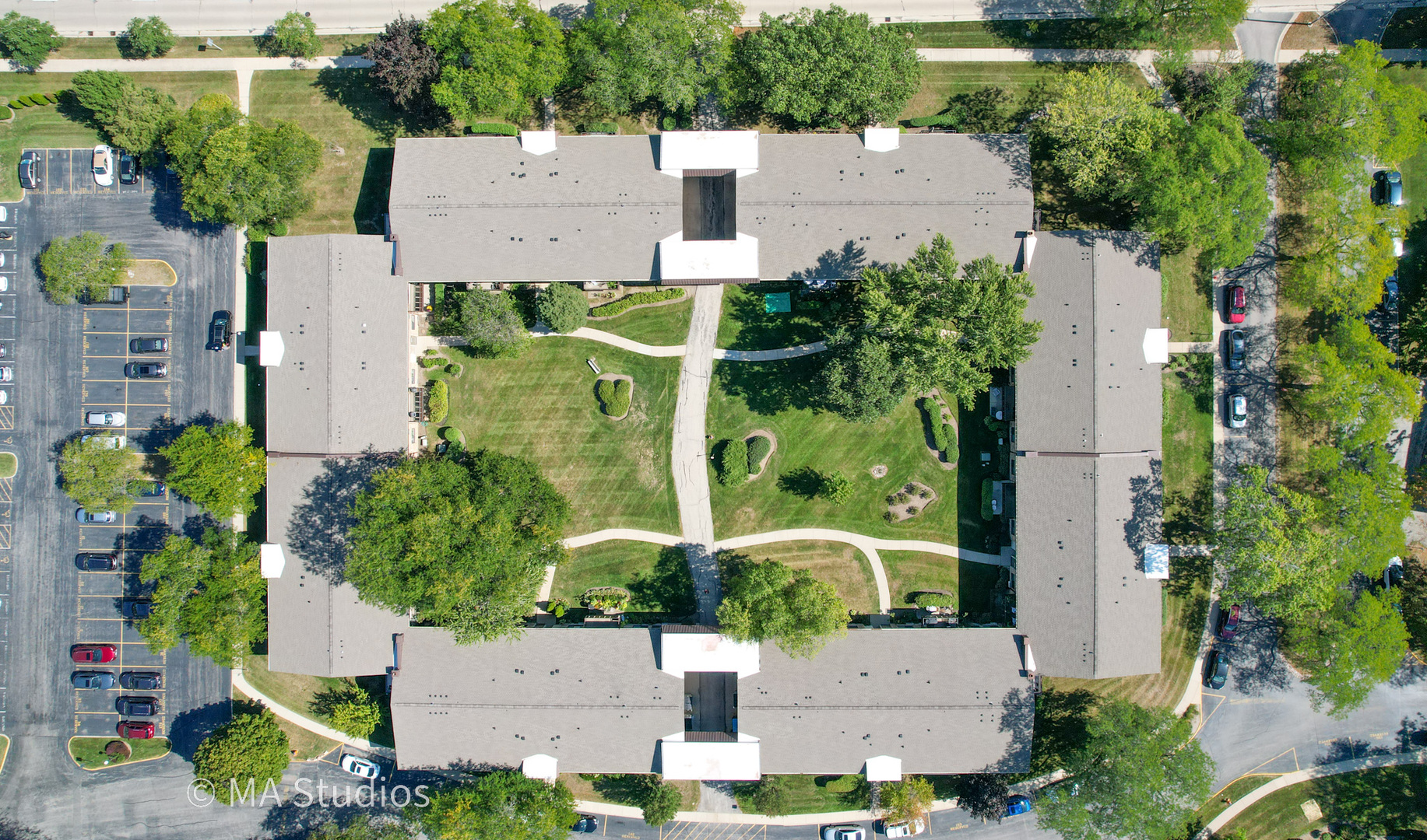 2632 N Windsor Drive #104, Arlington Heights, IL 60004