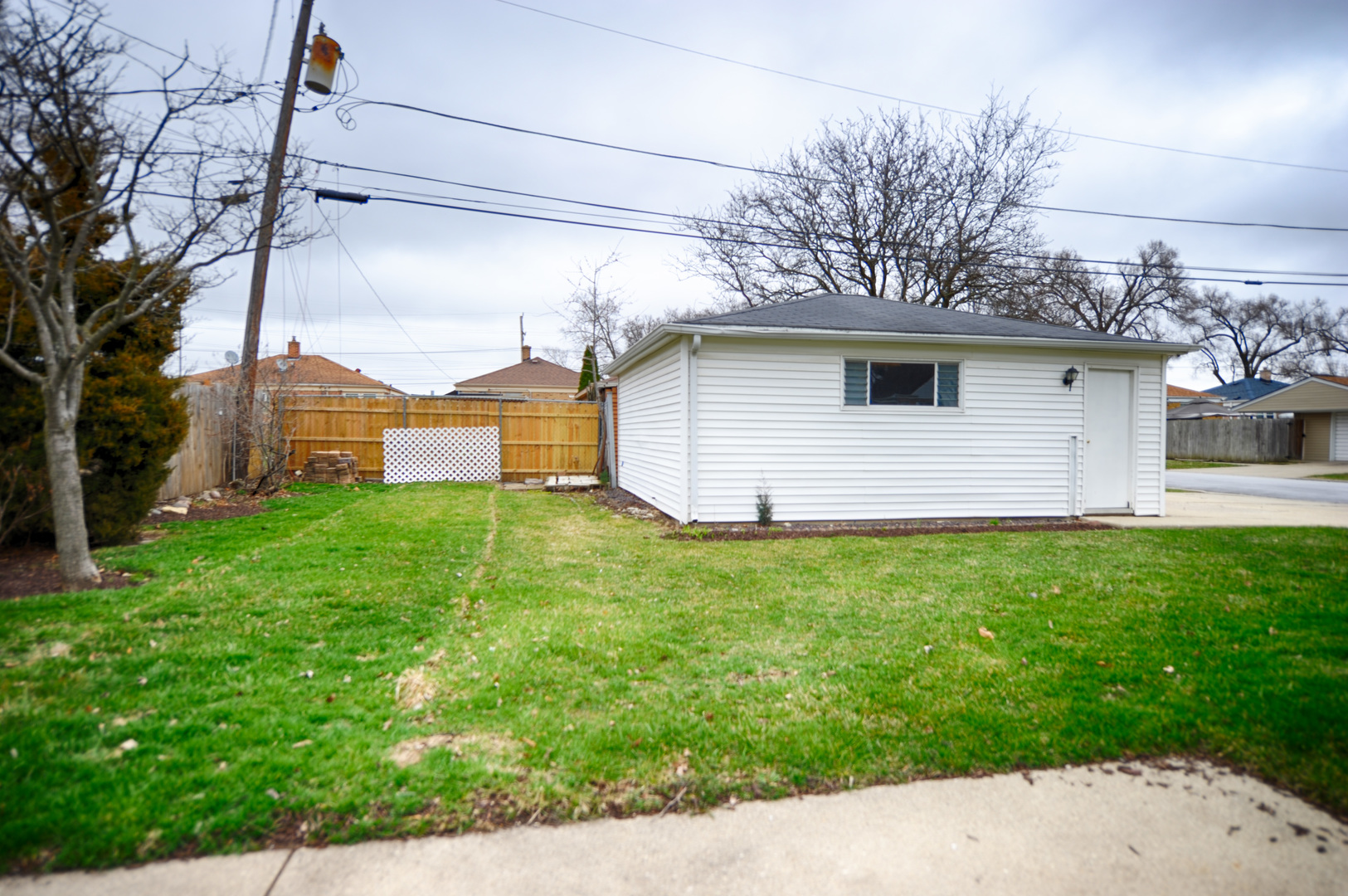 1457 Bristol Avenue, Westchester, IL 60154