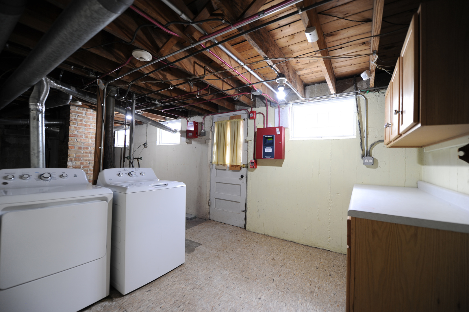 1457 Bristol Avenue, Westchester, IL 60154