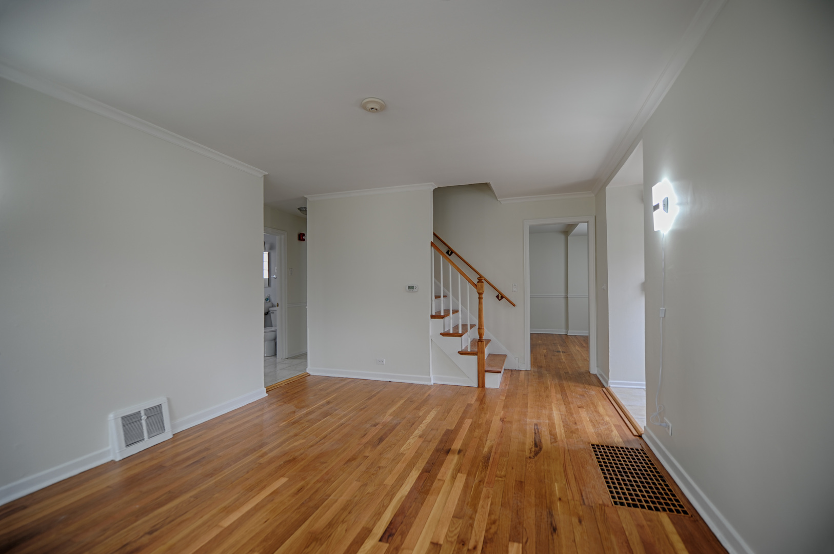 1457 Bristol Avenue, Westchester, IL 60154