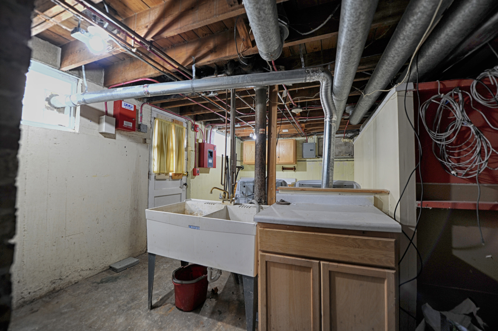 1457 Bristol Avenue, Westchester, IL 60154