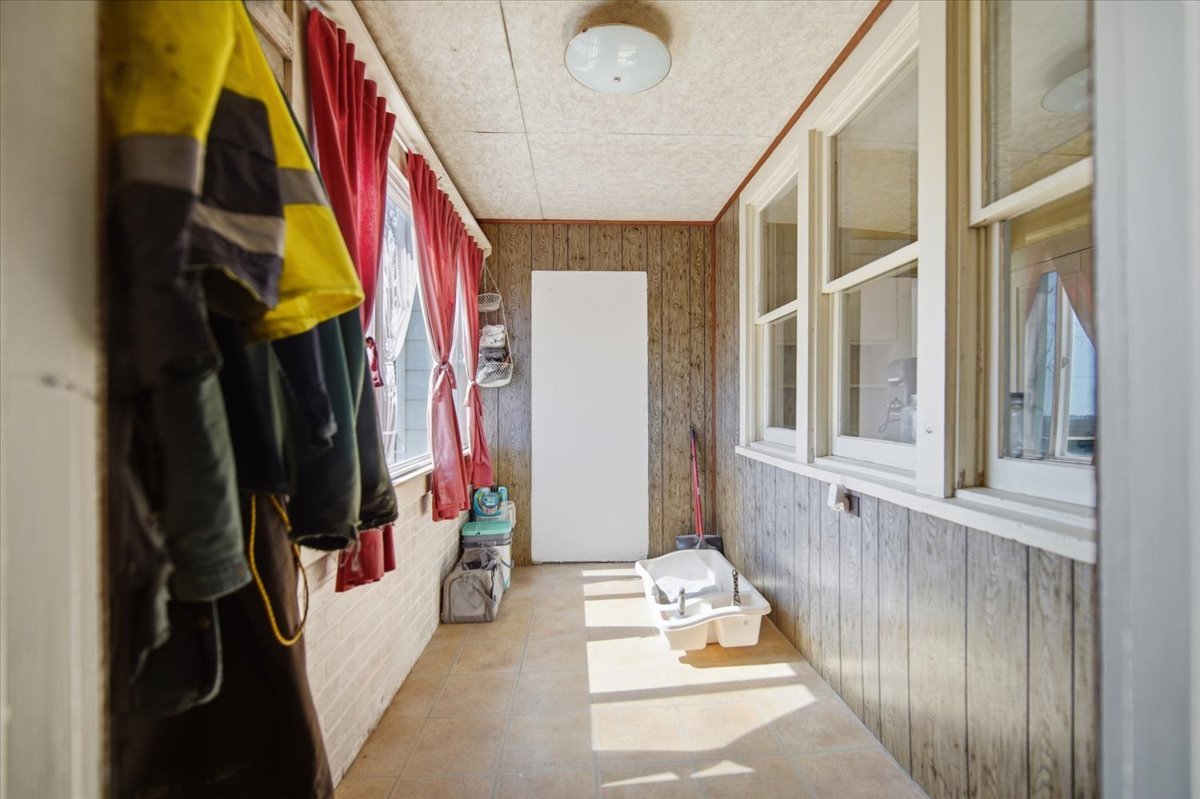 12347 N 400 East Road, Stanford, IL 61774