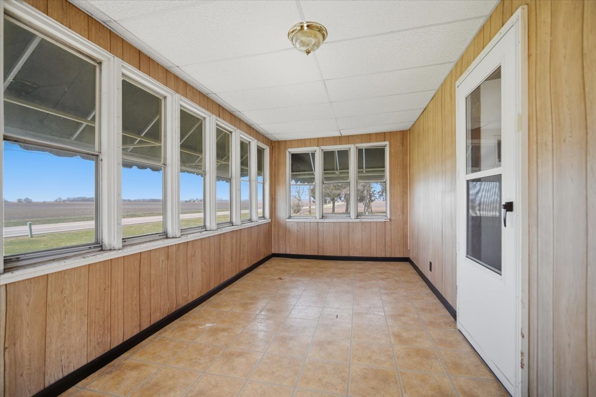 12347 N 400 East Road, Stanford, IL 61774