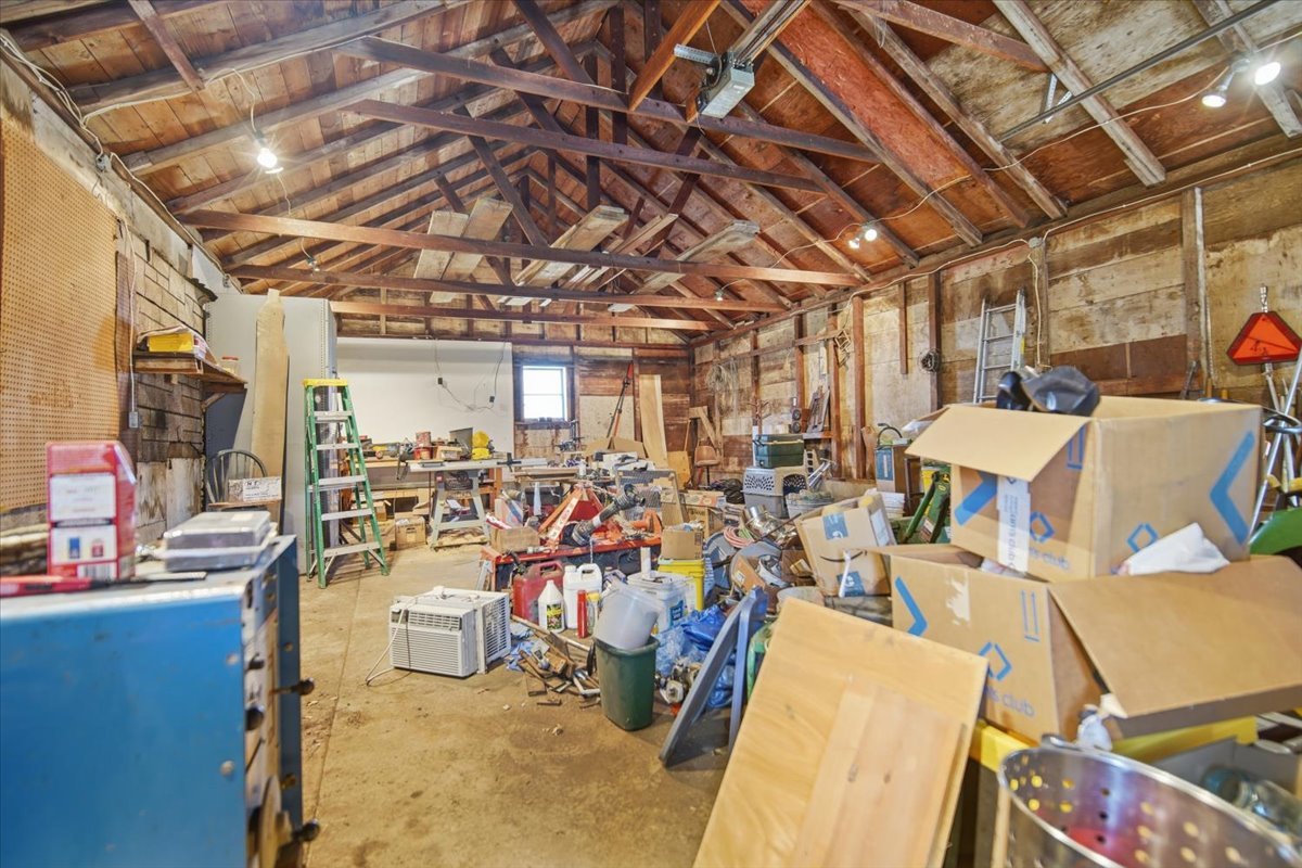 12347 N 400 East Road, Stanford, IL 61774