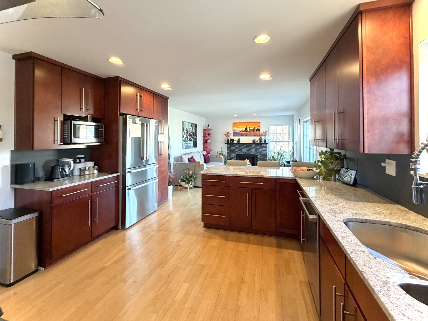 3723 Edgebrook Court, Aurora, IL 60504