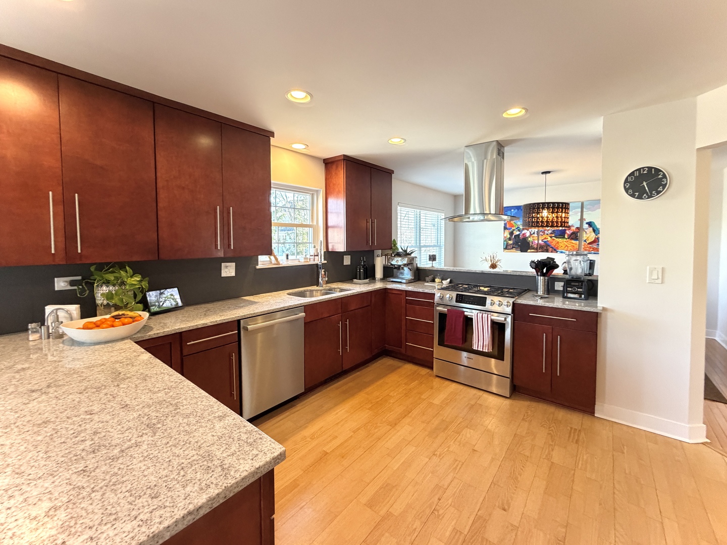 3723 Edgebrook Court, Aurora, IL 60504