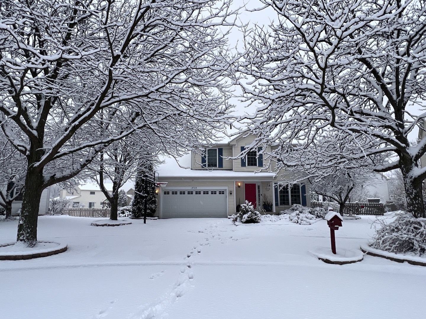 3723 Edgebrook Court, Aurora, IL 60504