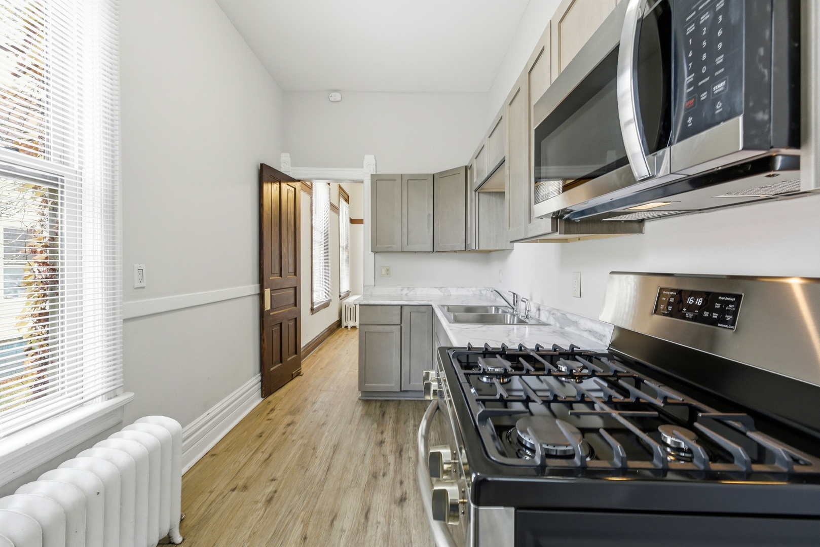 6733 31st Street, Berwyn, IL 60402