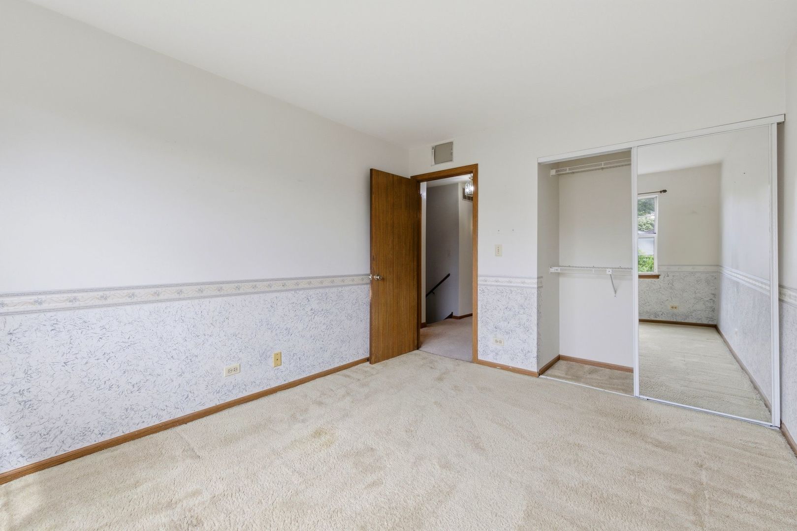 6528 Stair Street, Downers Grove, IL 60516