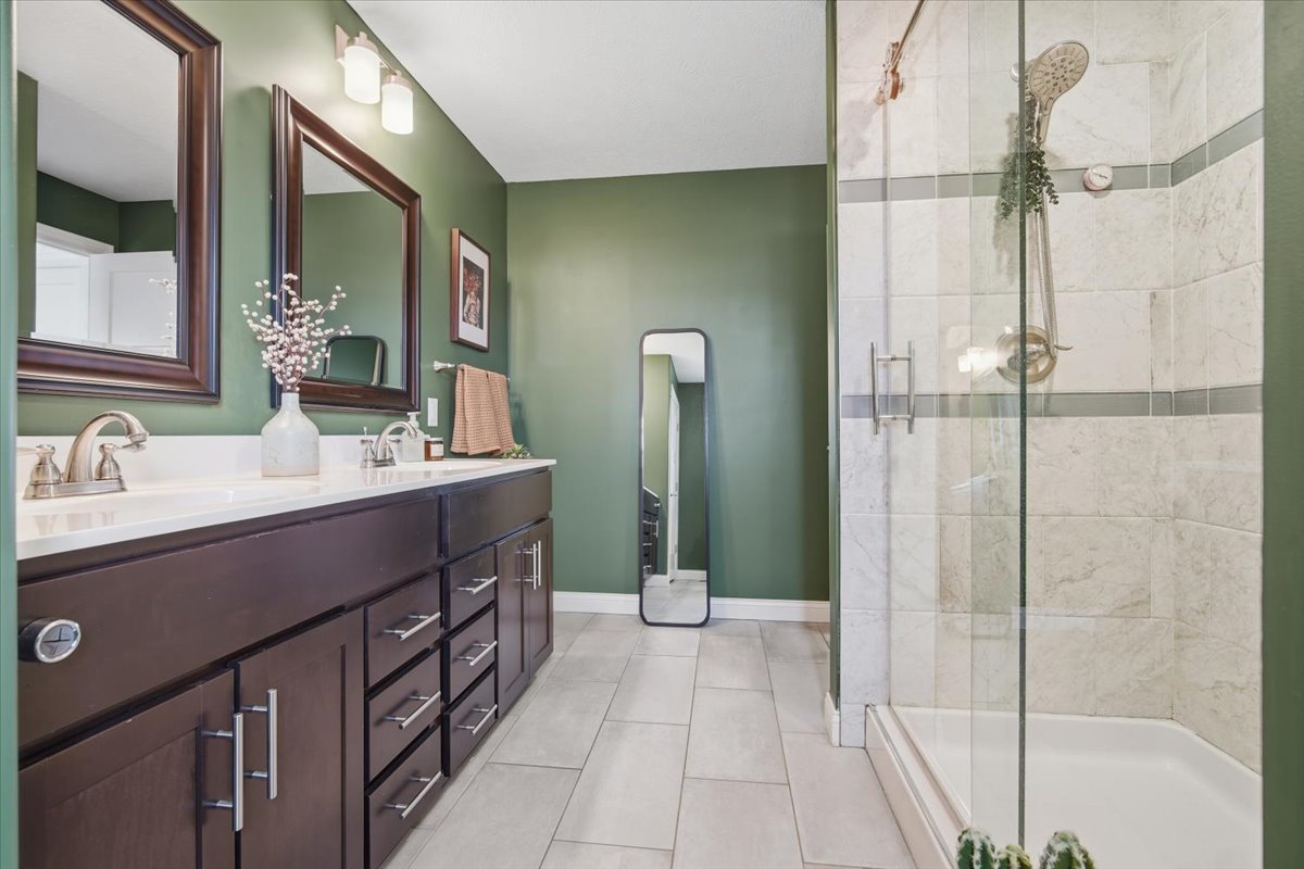 2614 Handel Drive, Bloomington, IL 61704