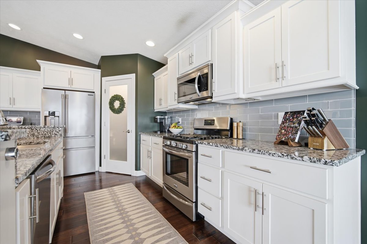 2614 Handel Drive, Bloomington, IL 61704