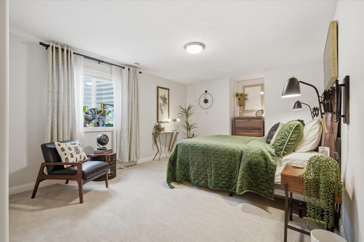 2614 Handel Drive, Bloomington, IL 61704