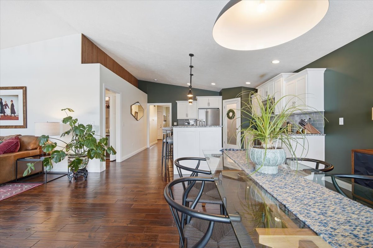 2614 Handel Drive, Bloomington, IL 61704