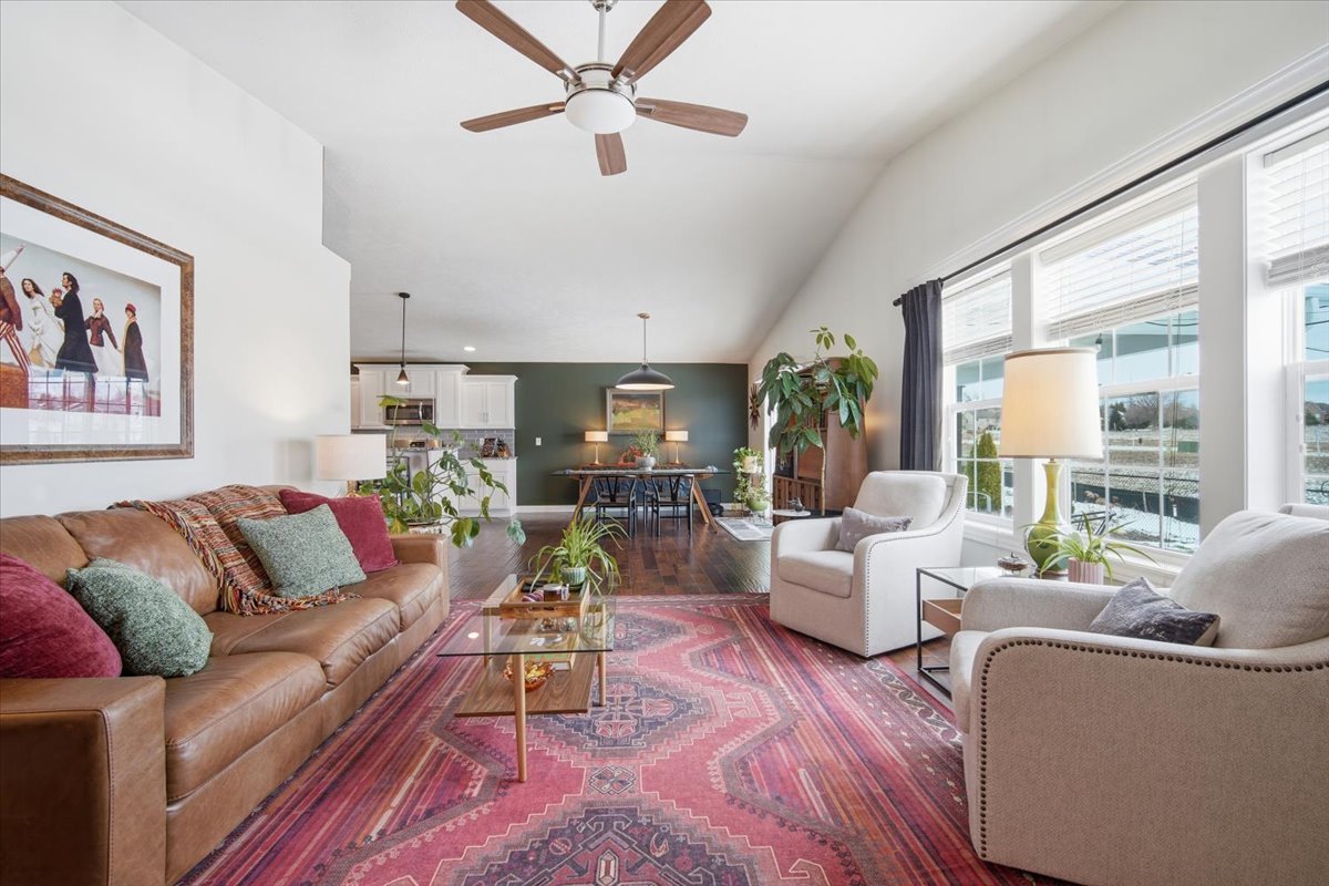 2614 Handel Drive, Bloomington, IL 61704