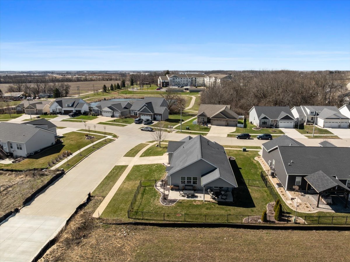 2614 Handel Drive, Bloomington, IL 61704