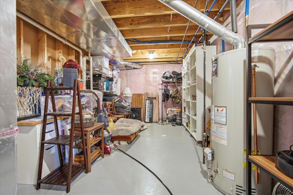 2614 Handel Drive, Bloomington, IL 61704