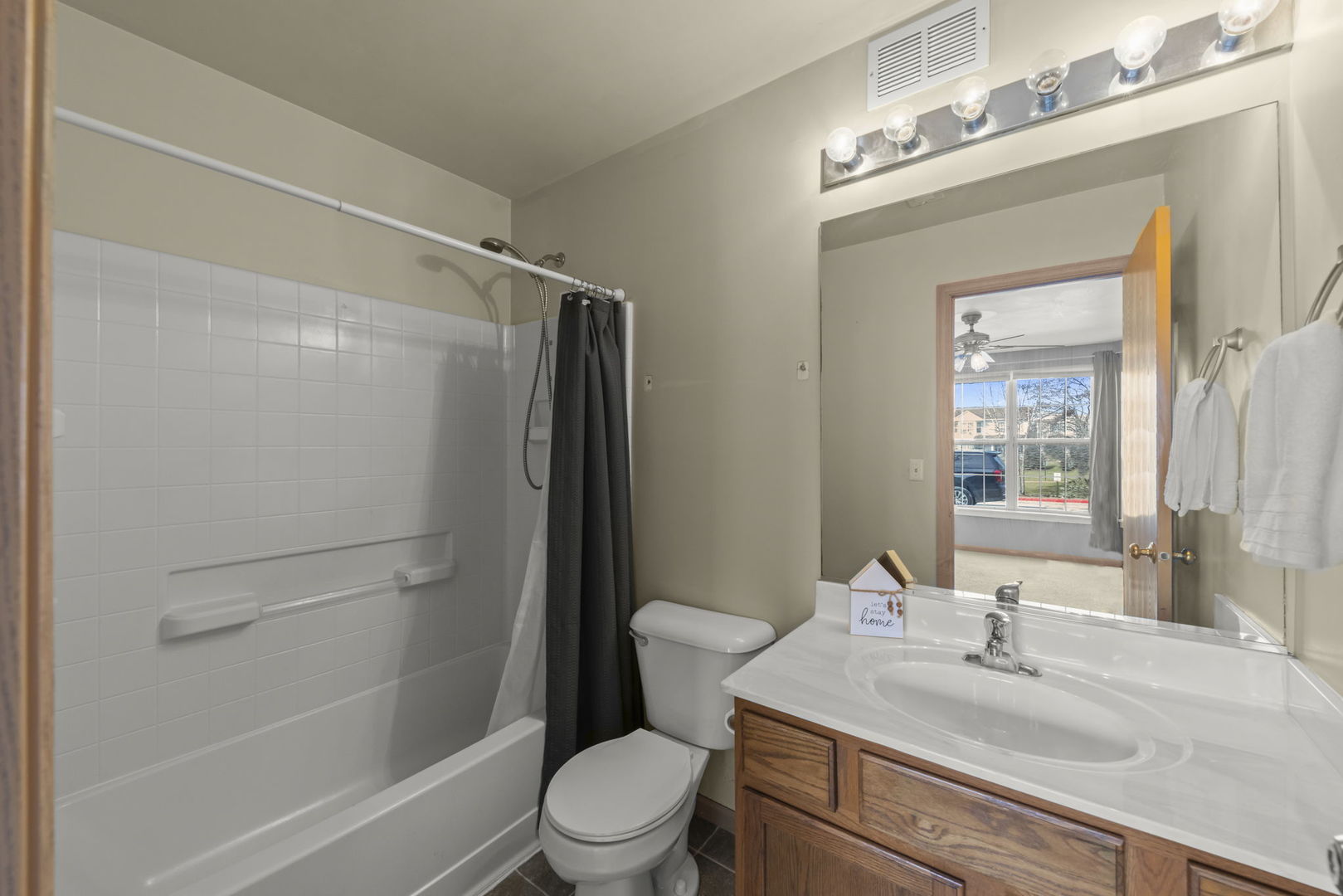 1719 Ravine Park Lane, Aurora, IL 60504