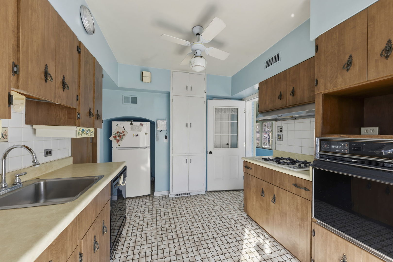 2126 Maple Road, Homewood, IL 60430