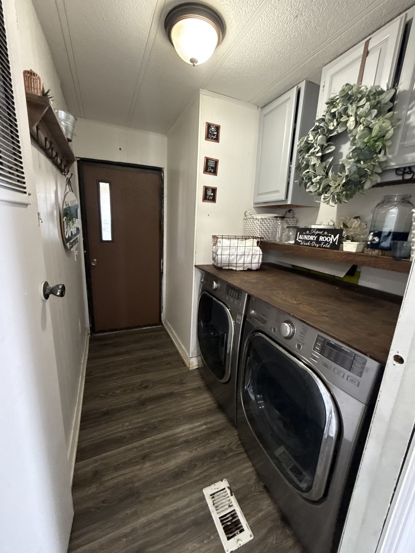 22 Hearthside Drive, Matteson, IL 60443