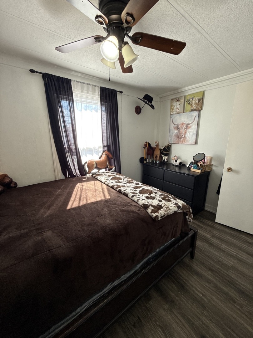 22 Hearthside Drive, Matteson, IL 60443