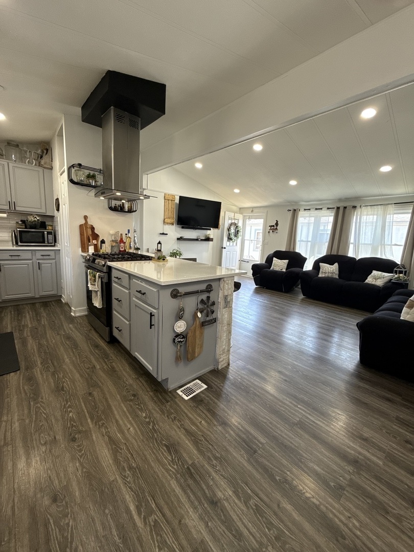 22 Hearthside Drive, Matteson, IL 60443