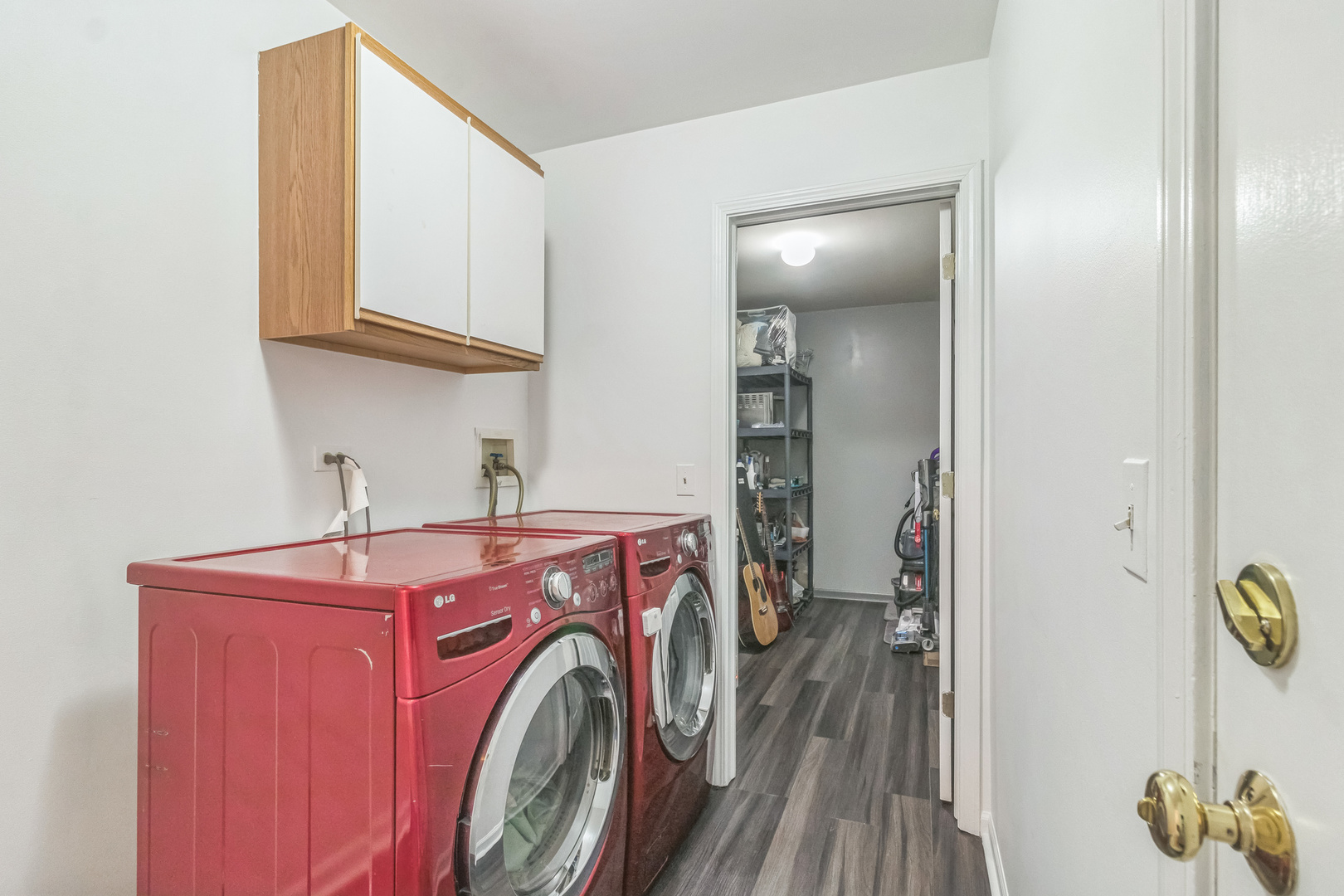 Lindenhurst, IL 60046