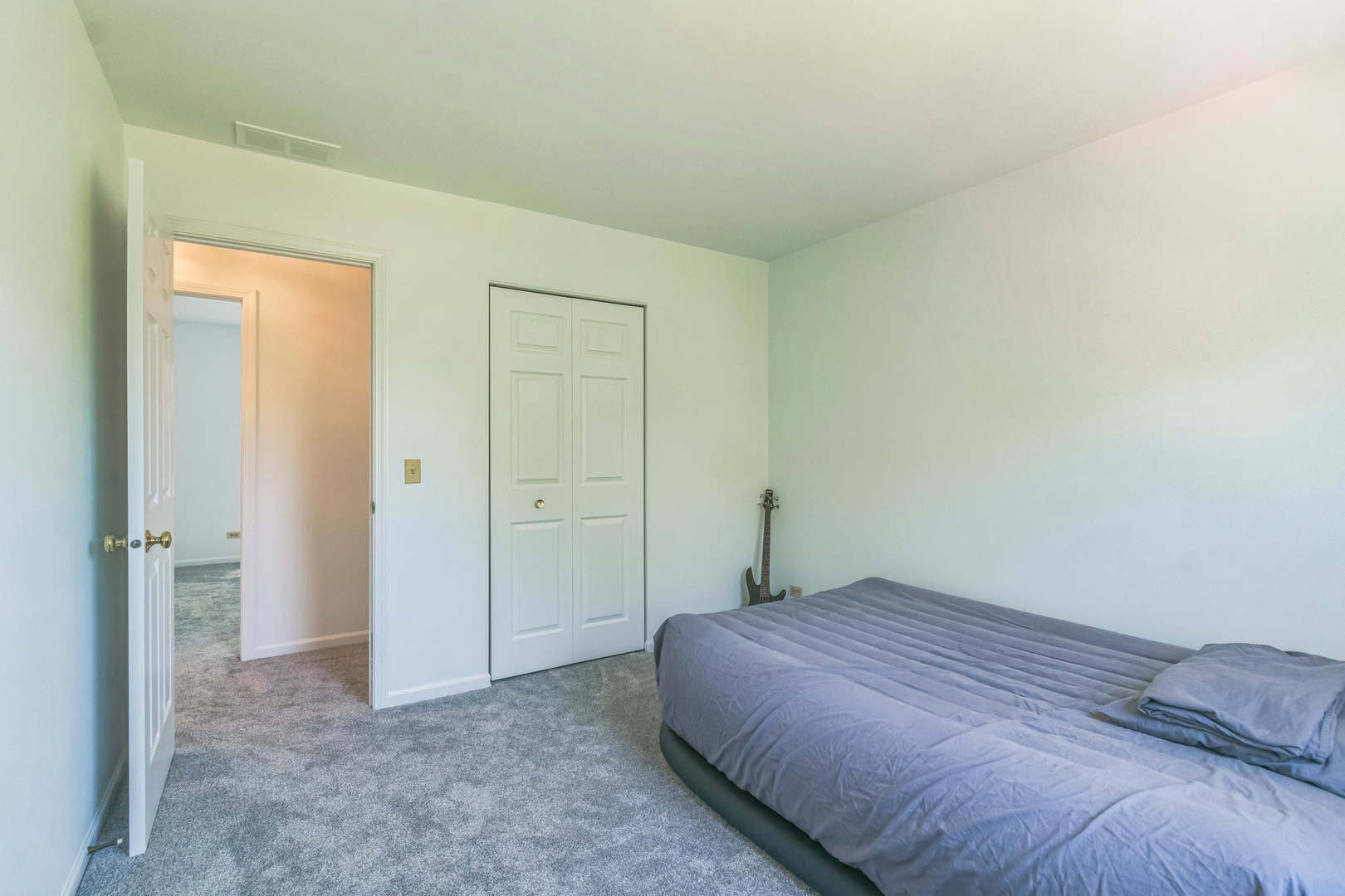 Lindenhurst, IL 60046