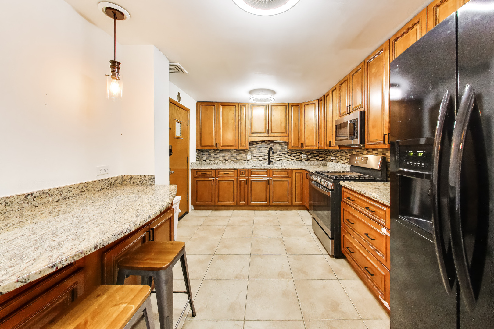 750 Dempster Street #103, Mount Prospect, IL 60056
