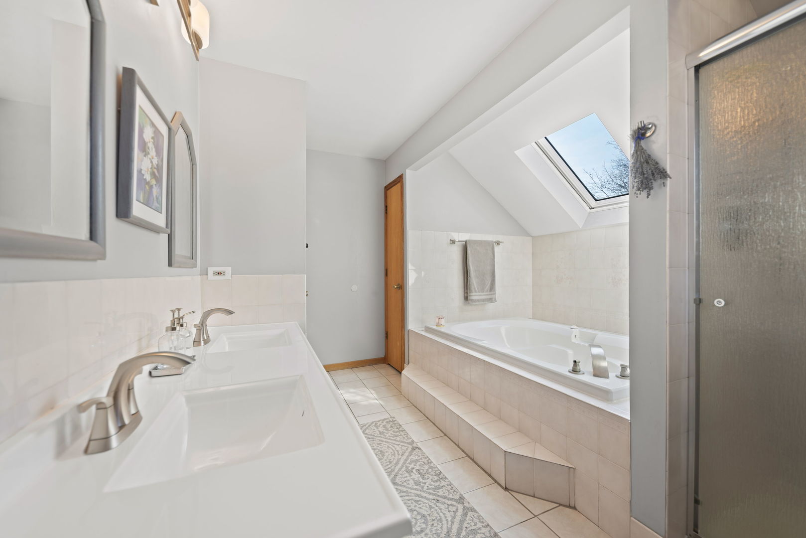 1740 Idlewild Lane, Homewood, IL 60430