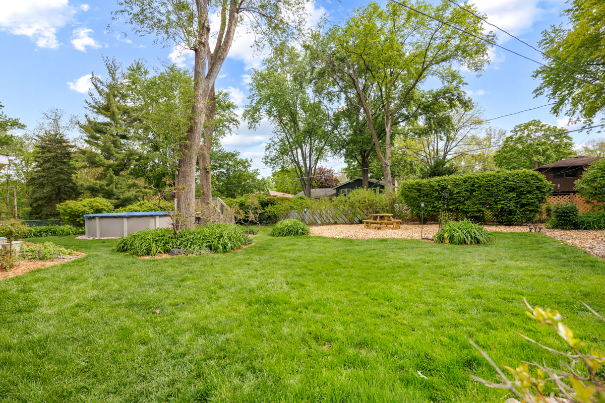 550 Hackberry Road, Frankfort, IL 60423
