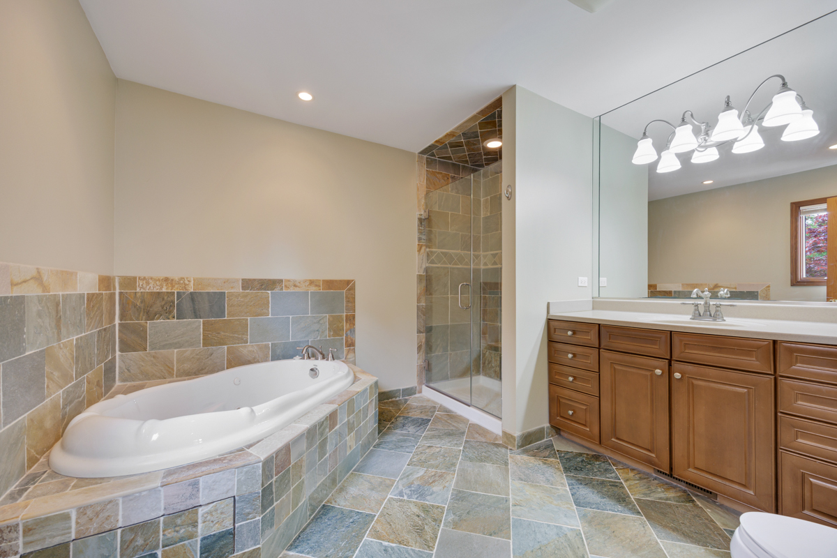 550 Hackberry Road, Frankfort, IL 60423