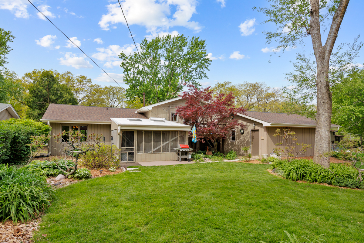 550 Hackberry Road, Frankfort, IL 60423